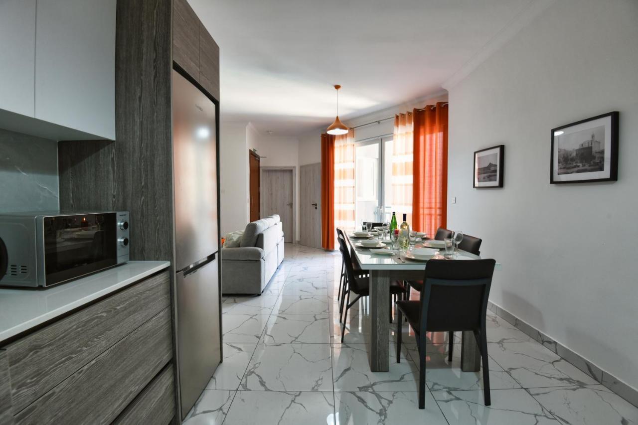 A Bed Of Roses Apartment มาร์ซาลฟอร์น ภายนอก รูปภาพ