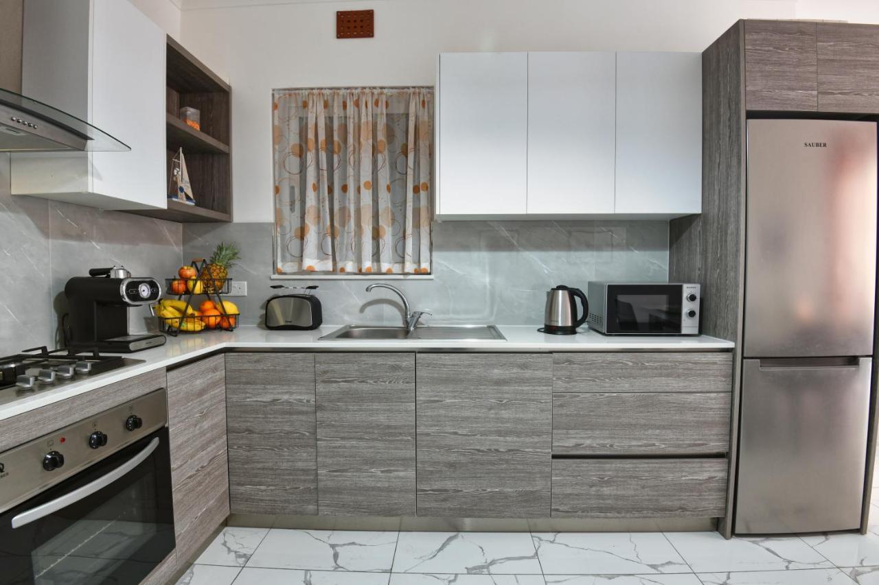 A Bed Of Roses Apartment มาร์ซาลฟอร์น ภายนอก รูปภาพ