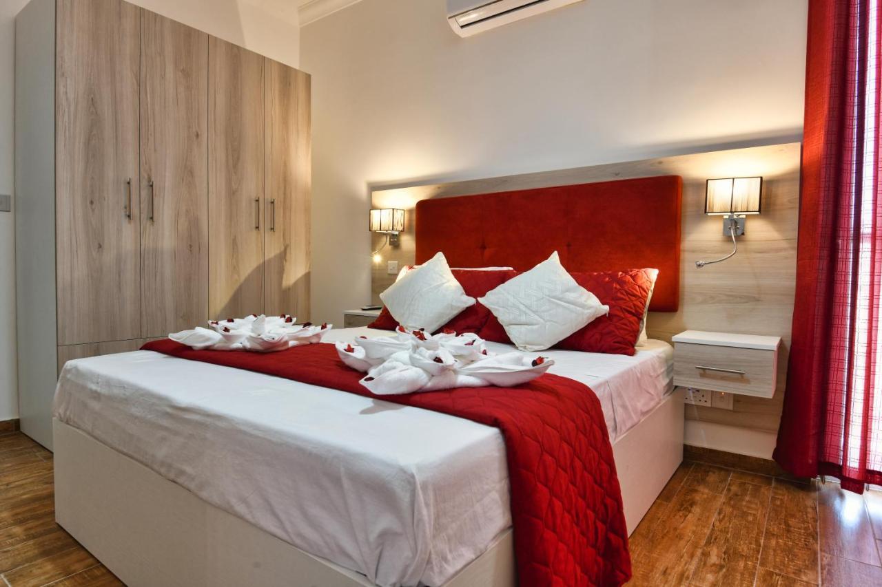 A Bed Of Roses Apartment มาร์ซาลฟอร์น ภายนอก รูปภาพ