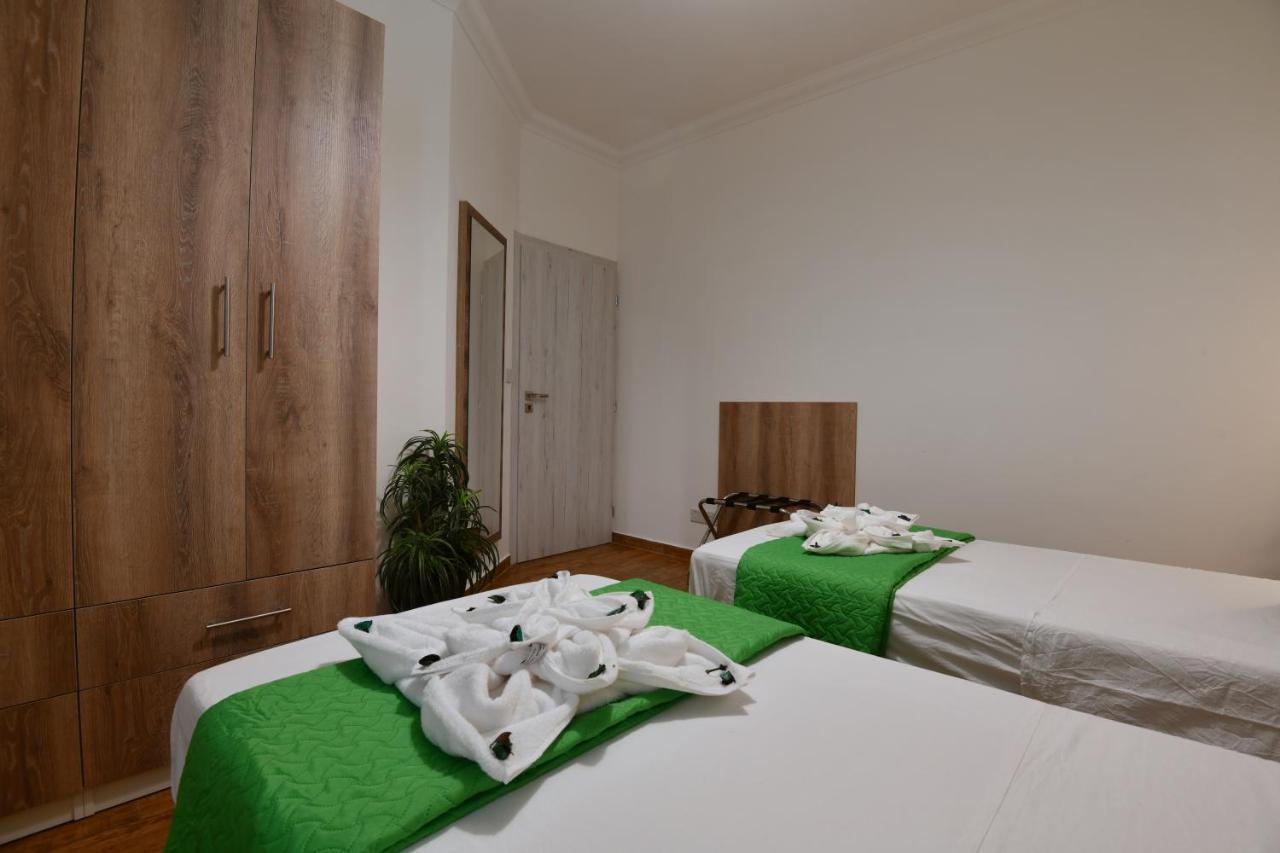 A Bed Of Roses Apartment มาร์ซาลฟอร์น ภายนอก รูปภาพ